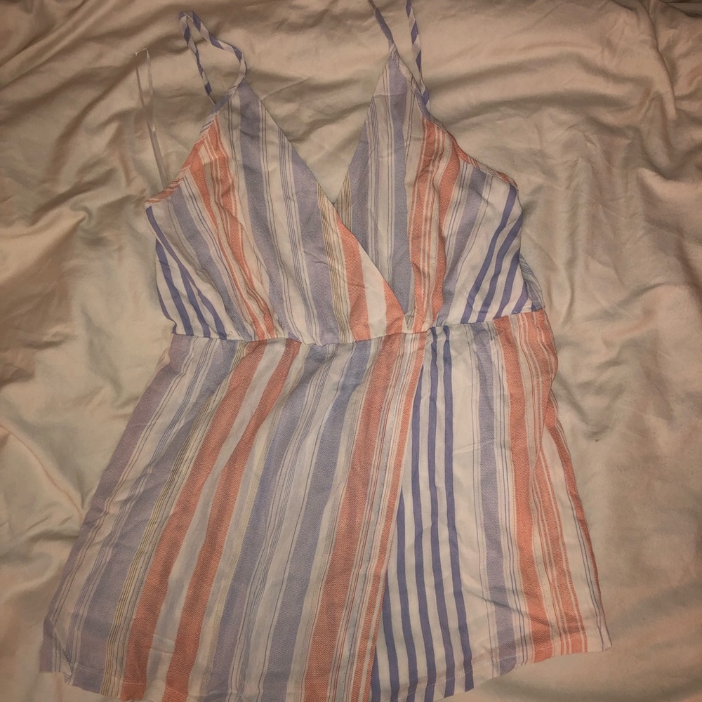 Romper - Picture 2 of 6